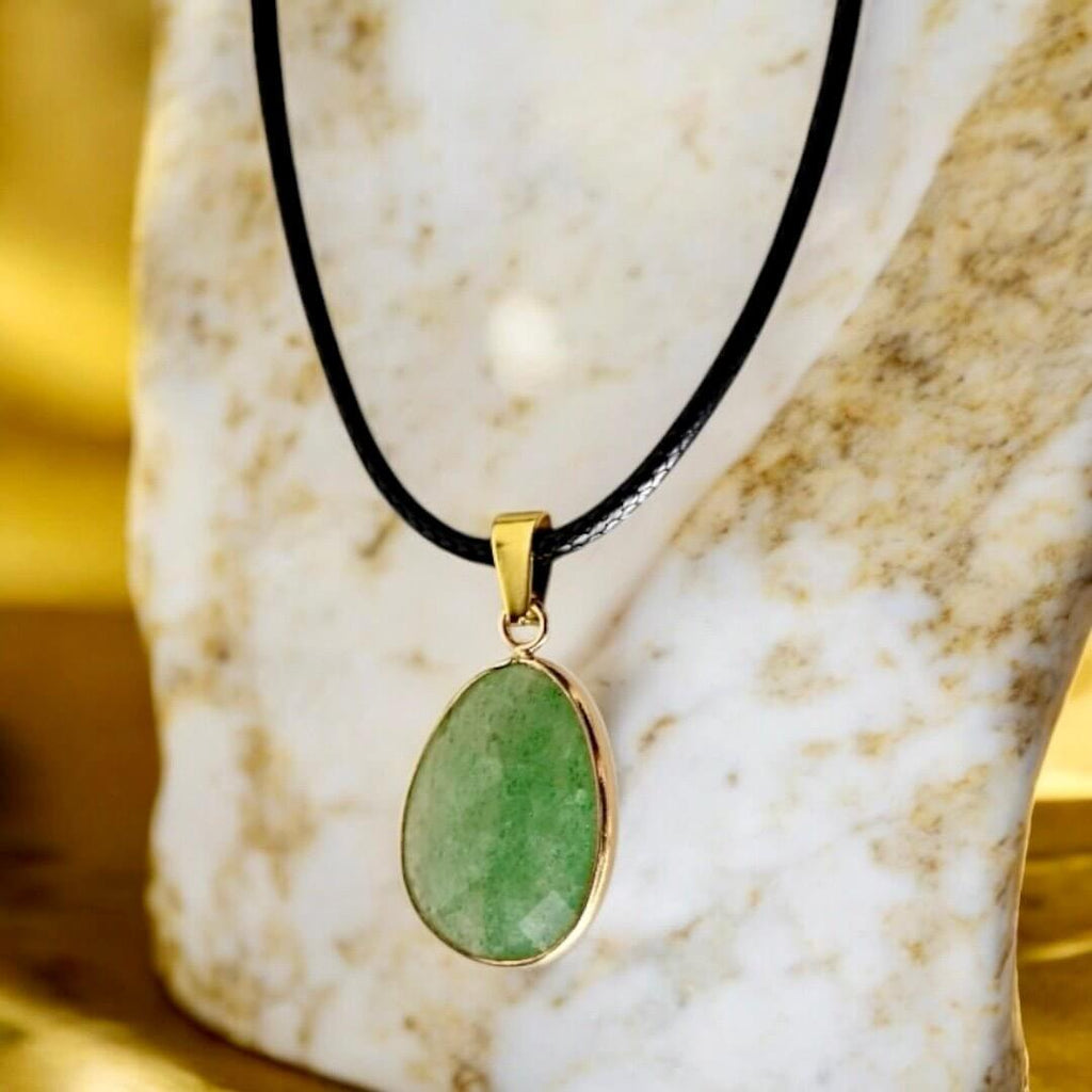 Halskette mit facettiertem Aventurin-Anhänger - Balance & Wohlbefinden