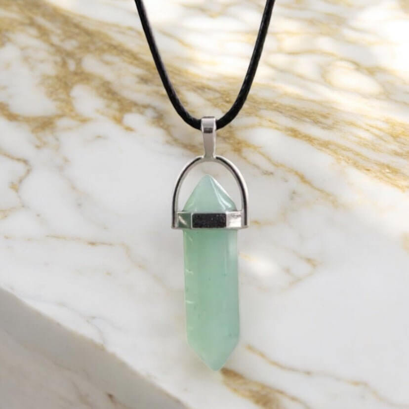 Schwarze Halskette mit Aventurin Doppelender - Der perfekte Begleiter