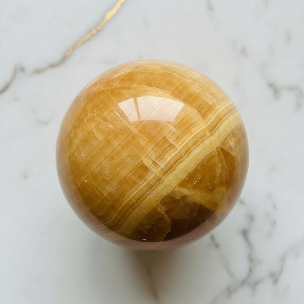 Große Calcit Kugel - in kräftigem Orange CrystalScents