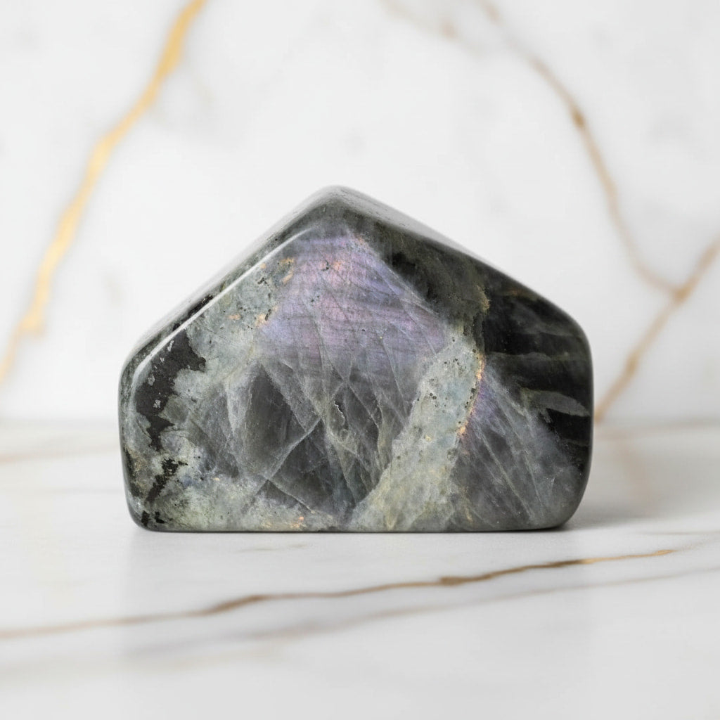 Labradorit Sunset Freiform – Feuriger Schimmer CrystalScents