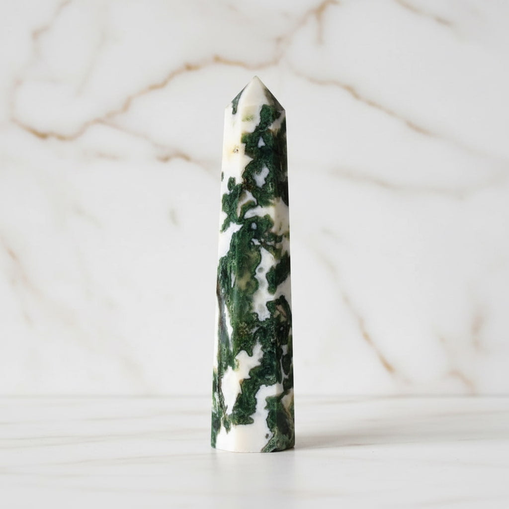 Moosachat Obelisk - Grüne Kraft