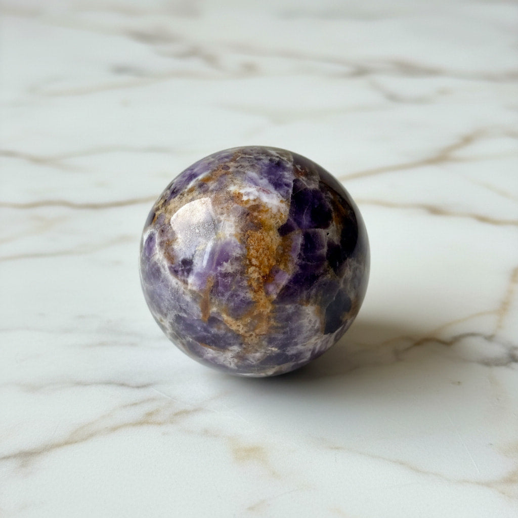 Amethyst Kugel – Ruhe & Energie