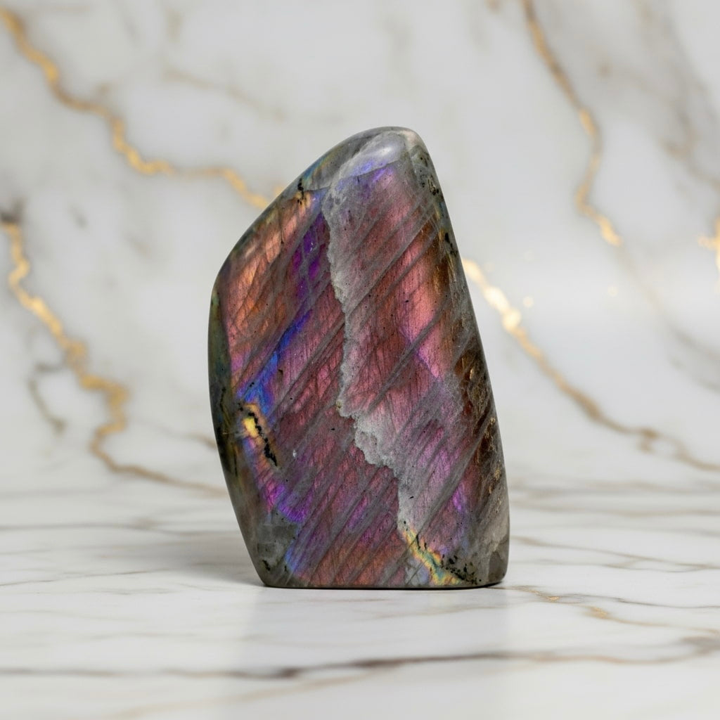 Labradorit Sunset Freiform – Mystisches Wohnhighlight CrystalScents