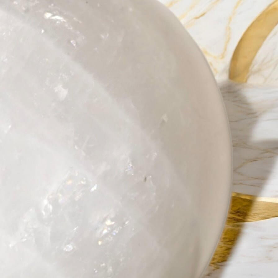 Große Kristallkugel aus Bergkristall – Harmonisches Highlight für Fokus und Balance