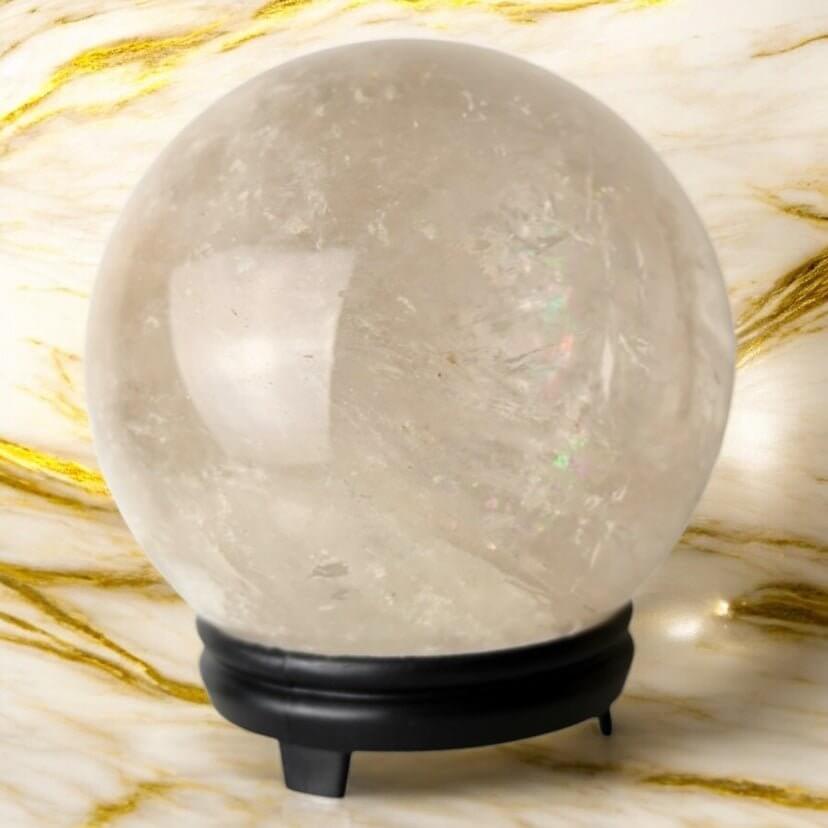 Große Bergkristall Kugel – Kraftvolle Energie für Klarheit und innere Balance