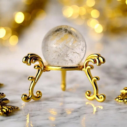 Mini Bergkristall Kugel – Zarte Energie für Klarheit und innere Balance