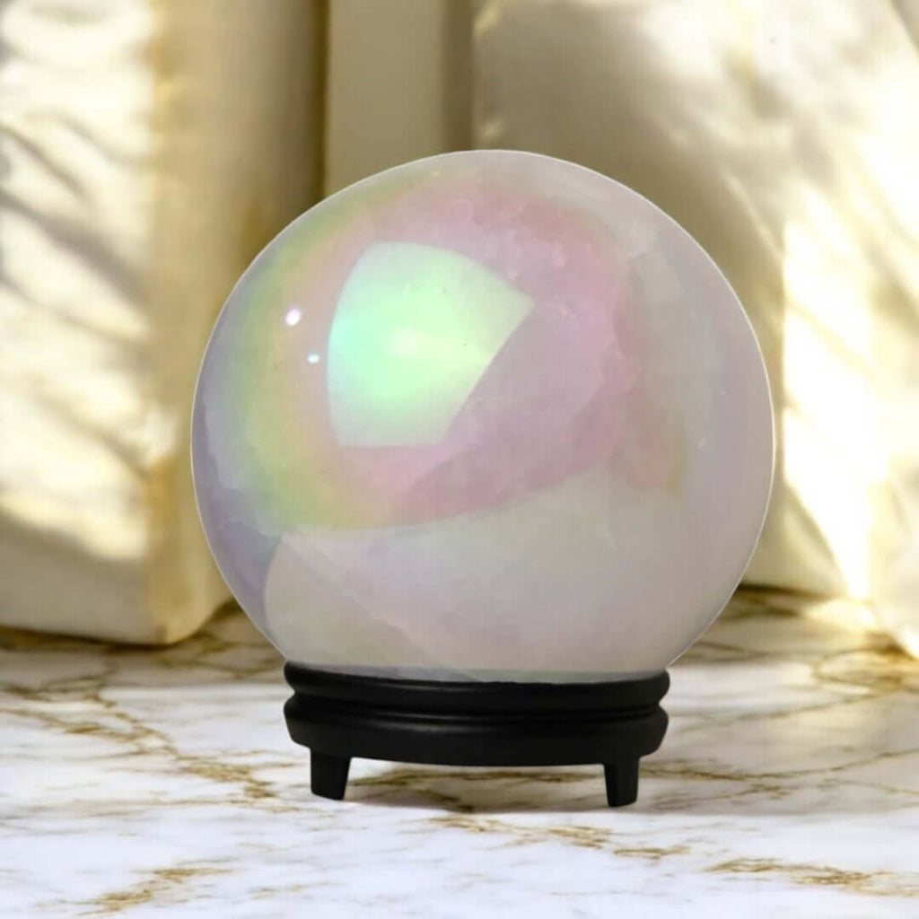 Große Aura Bergkristall Kugel – Strahlendes Naturjuwel für Klarheit und Harmonie