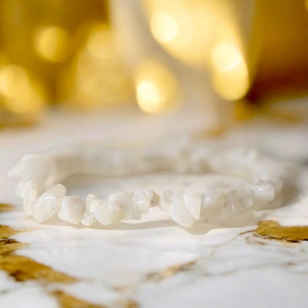 Kristallarmband Bergkristall Splitter – Stilvolles Schmuckstück für Ausgeglichenheit und Gelassenheit