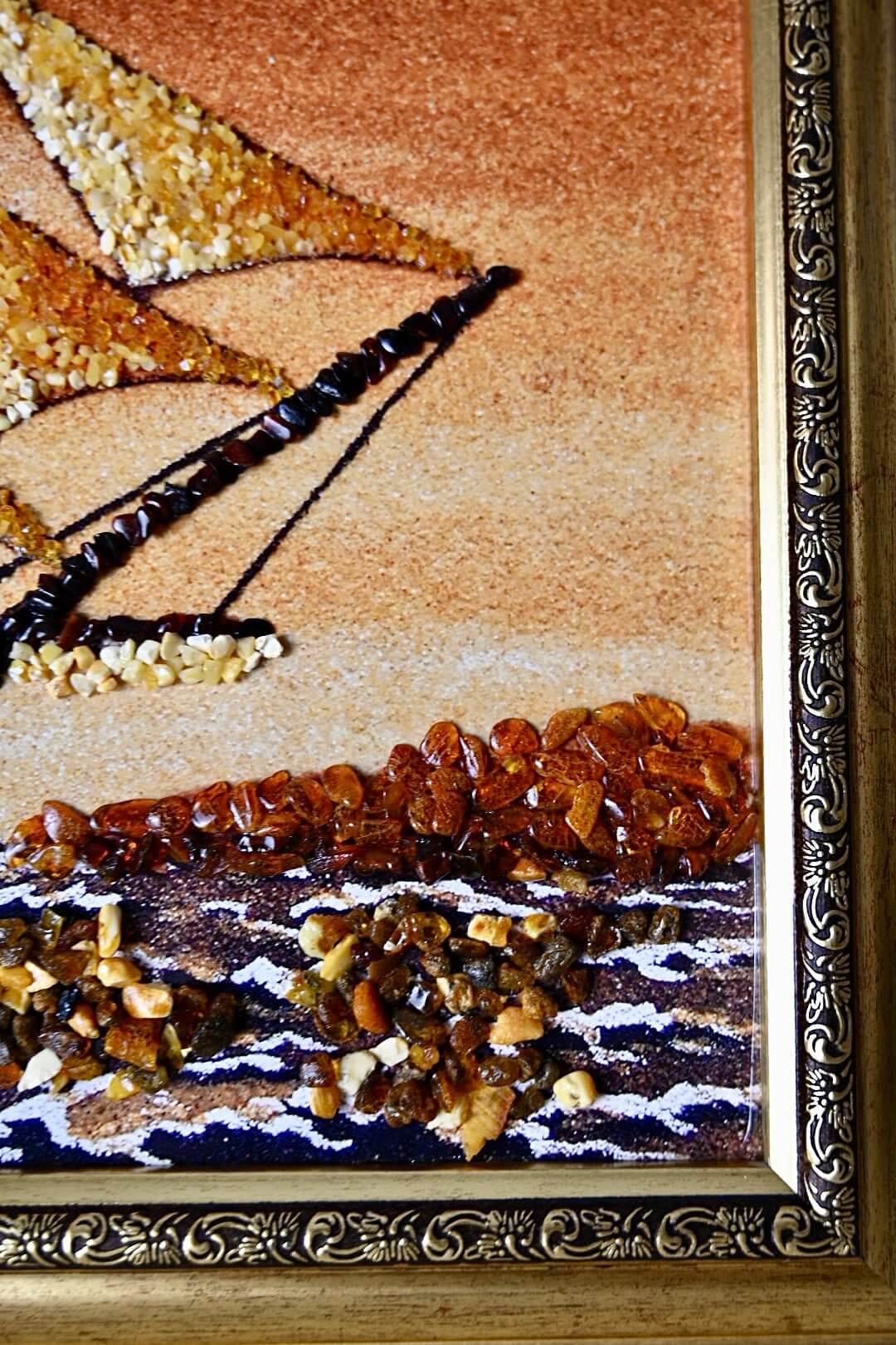 Bernstein-Bild mit Rahmen - Strahlendes Kunstwerk für Wohnraum und Harmonie