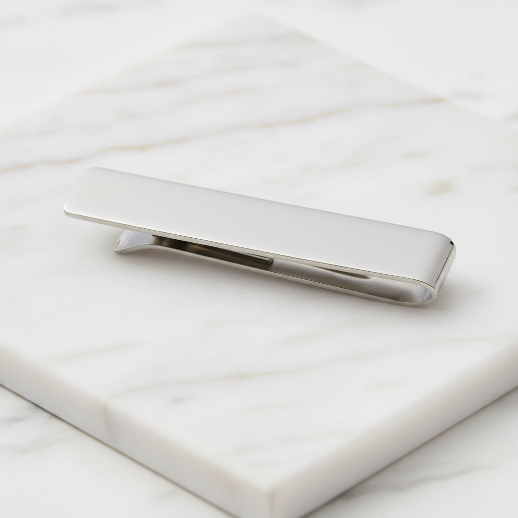 Krawattenklammer Wellenform in Silber – minimalistisches Design CrystalScents
