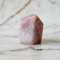 Rosa Amethyst Freiform – Harmonie & positive Energie CrystalScents
