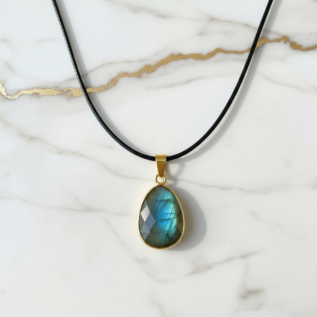 Labradorit Halskette - Facettierter Schimmer