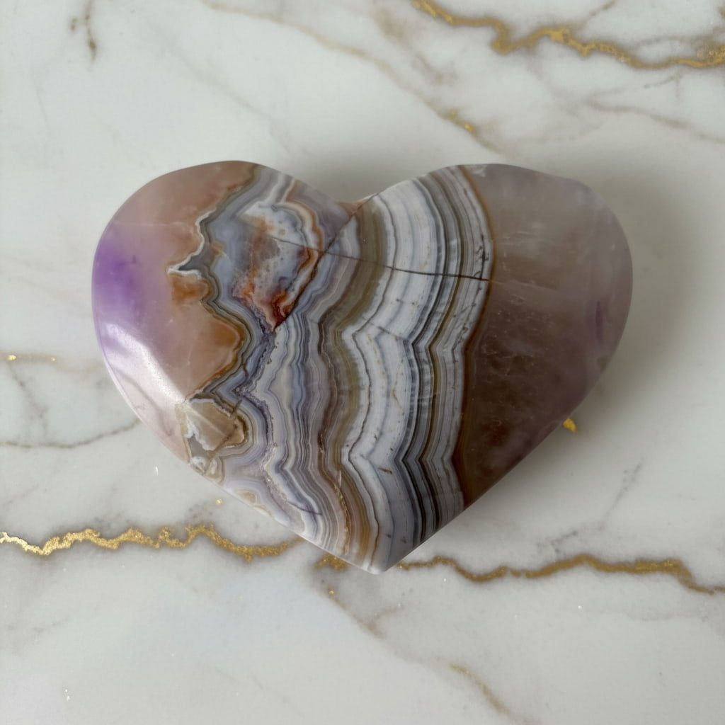 Amethyst Achat Herz – Zarter Glücksbringer