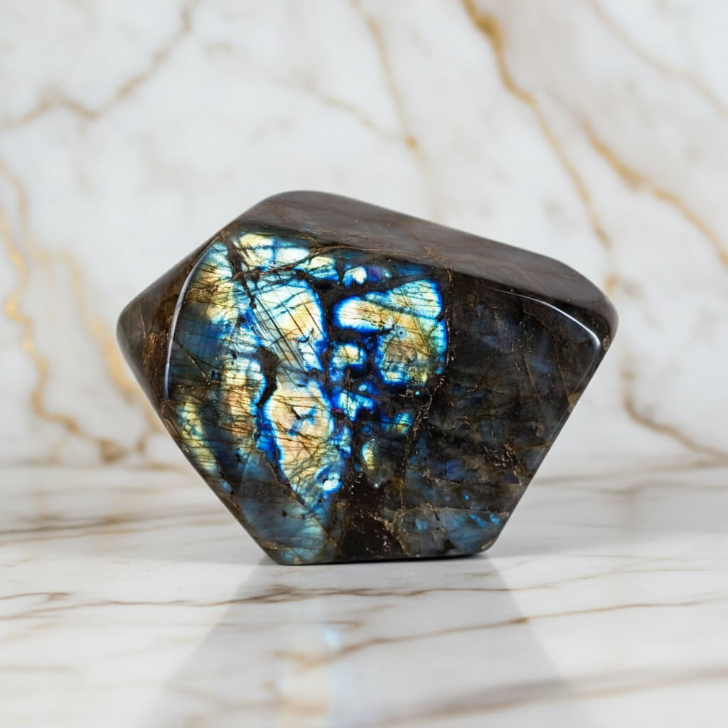 Labradorit Freiform – JETZT sichern CrystalScents