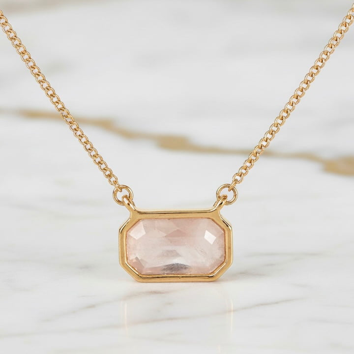 Halskette mit Rosenquarz – Herzöffnung & Harmonie