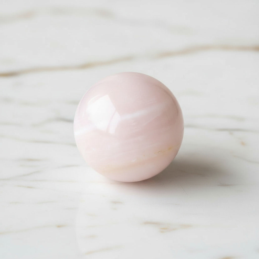 Calcit Kugel Rosa - Geborgenheit & innere Balance CrystalScents