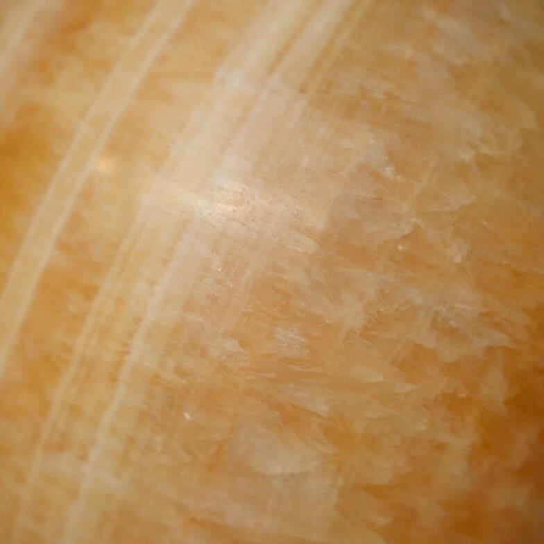 Große Orange Calcit Kugel – Harmonisches Dekorstück mit kraftvoller Ausstrahlung