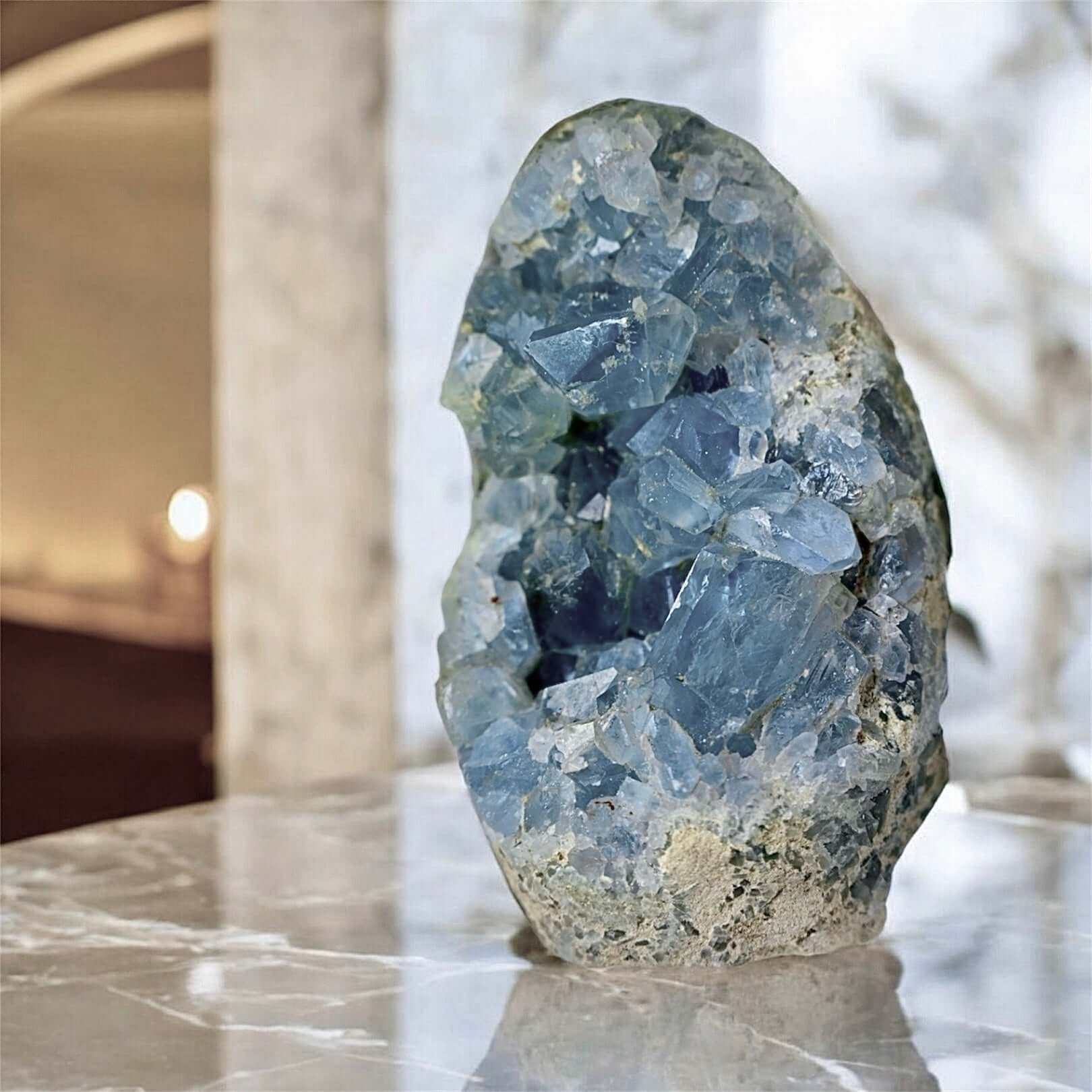 Himmelblauer Celestit-Kristallcluster