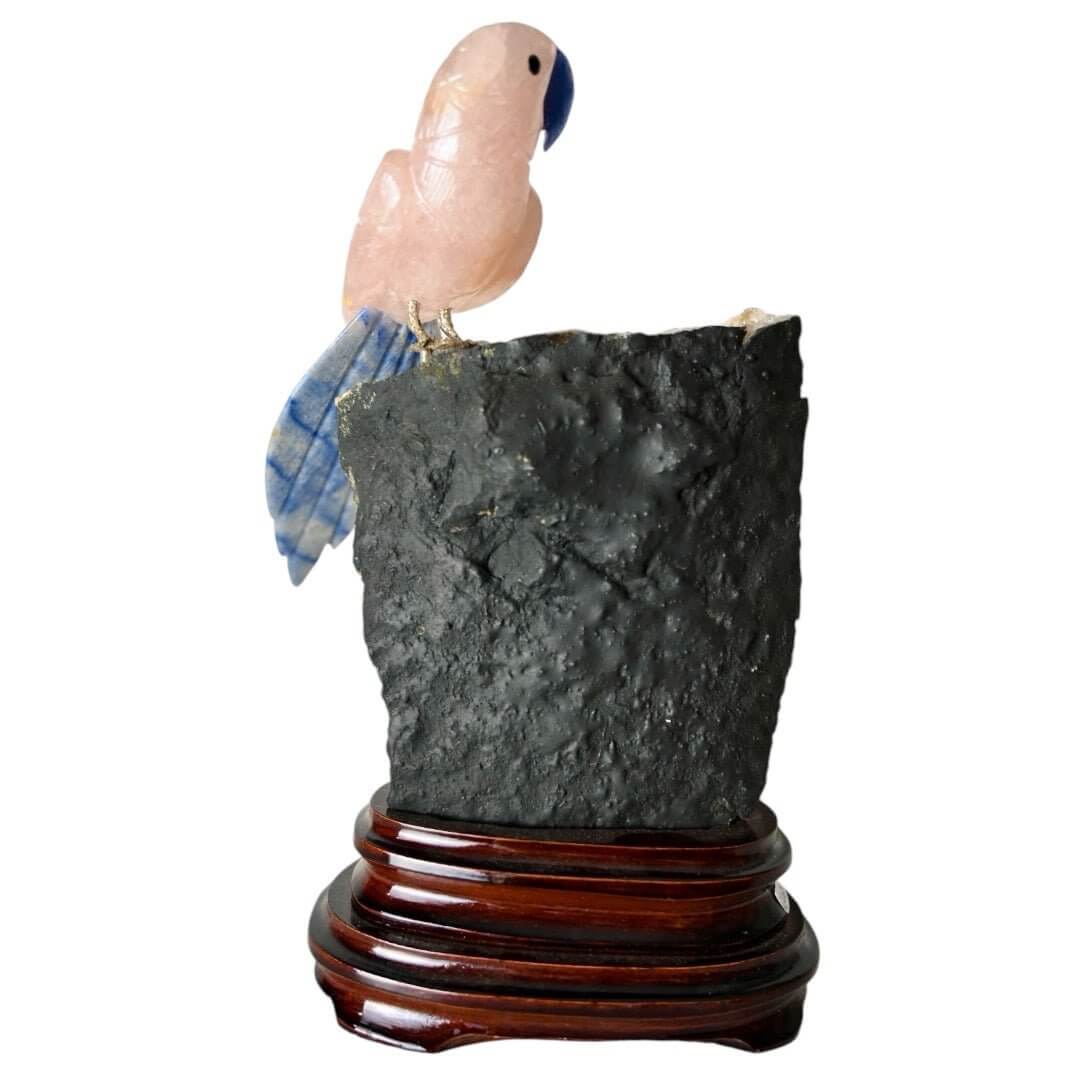 Edelstein-Vogel auf Citrin – Liebevoll gestaltetes Kristallstück für stilvolle Dekoration