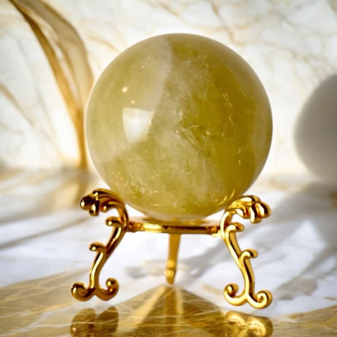 Strahlende Citrin Kugel – Kraftvoller Edelstein für Optimismus und Lebensfreude