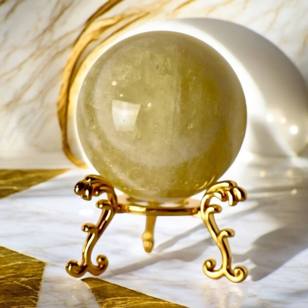 Strahlende Citrin Kugel – Kraftvoller Edelstein für Optimismus und Lebensfreude