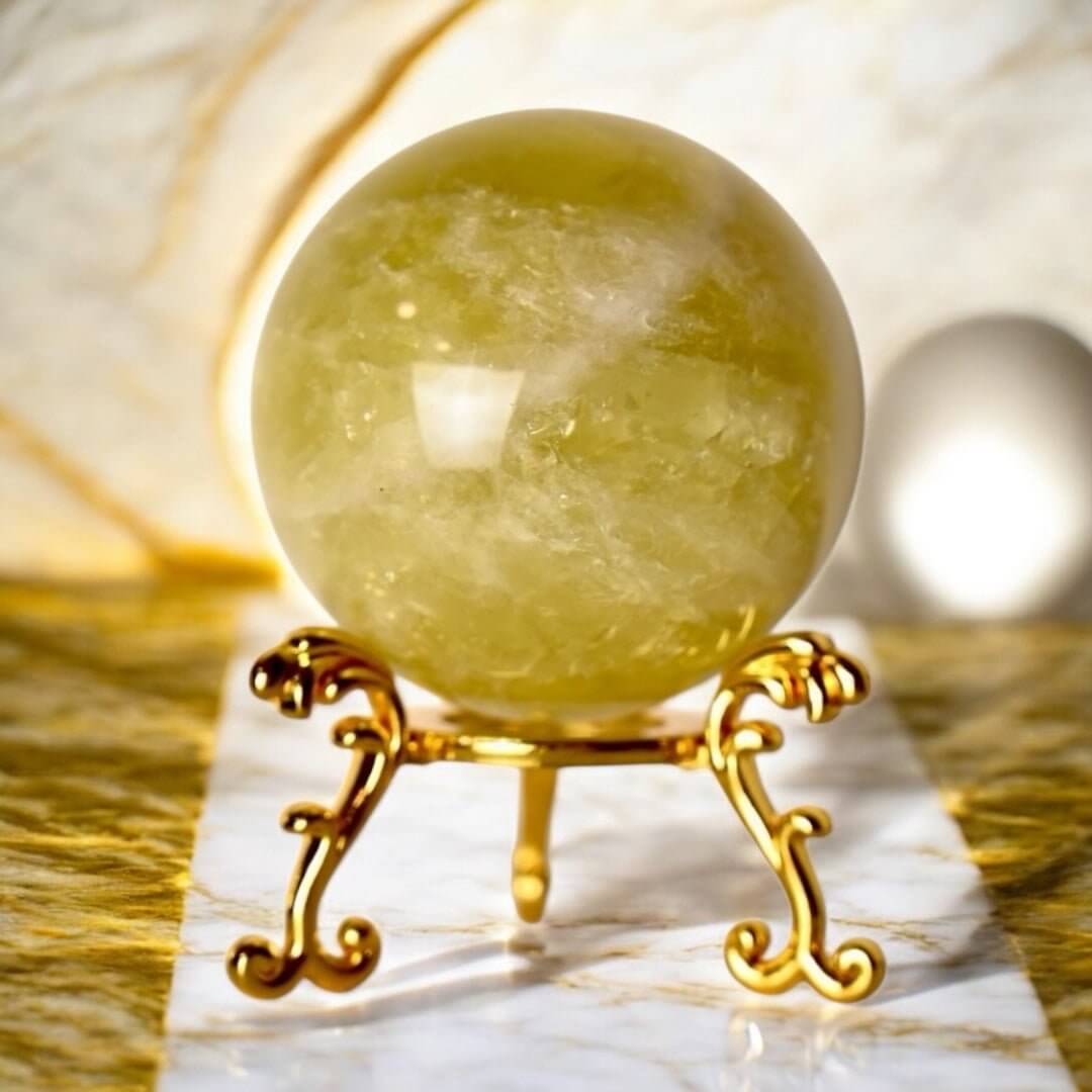 Strahlende Citrin Kugel – Kraftvoller Edelstein für Optimismus und Lebensfreude