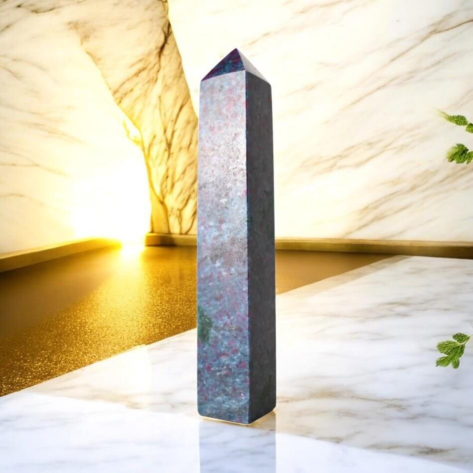 Cyanit Obelisk – fördert Fokus, Ruhe und geistige Ausrichtung