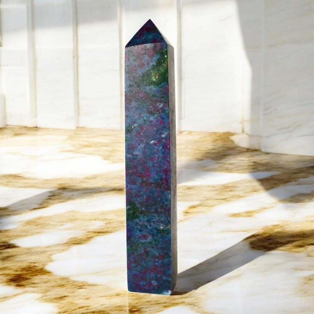 Cyanit Obelisk – fördert Fokus, Ruhe und geistige Ausrichtung