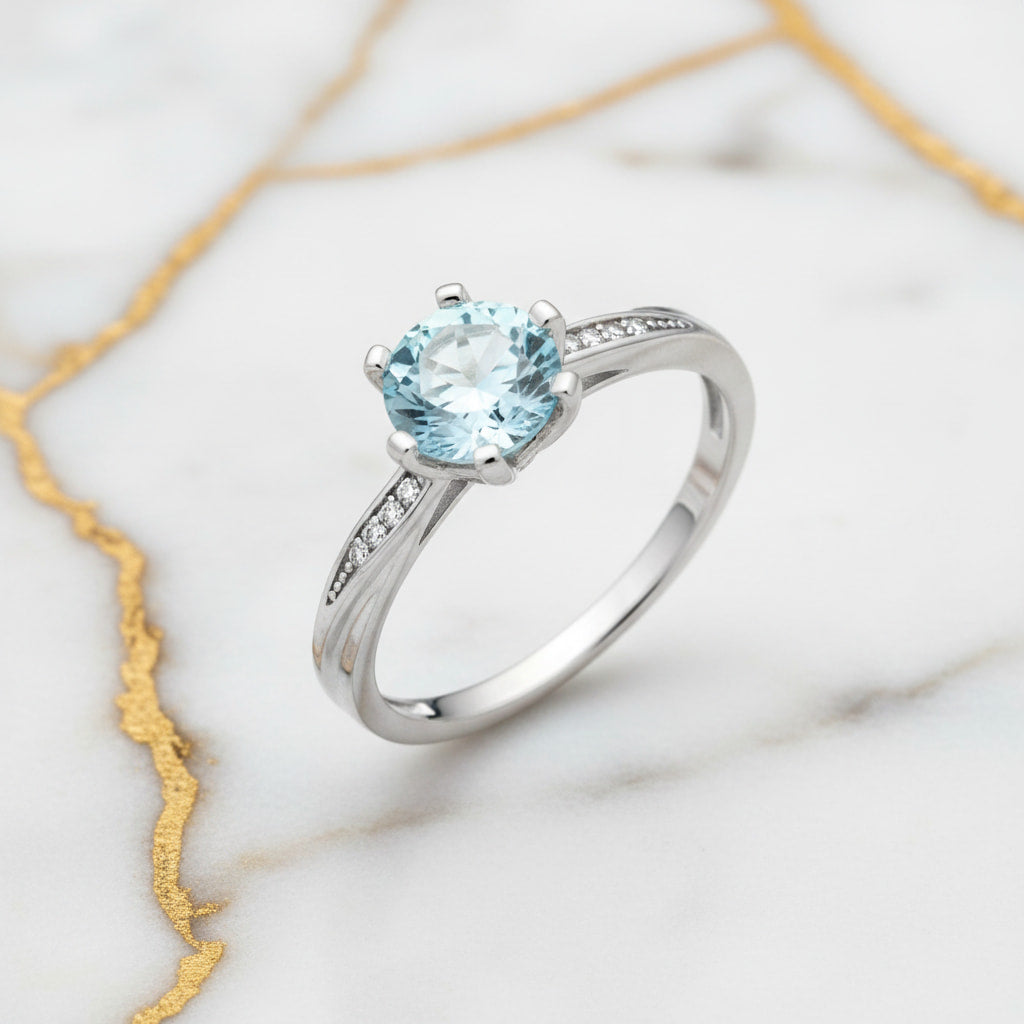 Himmelblauer Topas Ring – Elegant & Strahlend CrystalScents