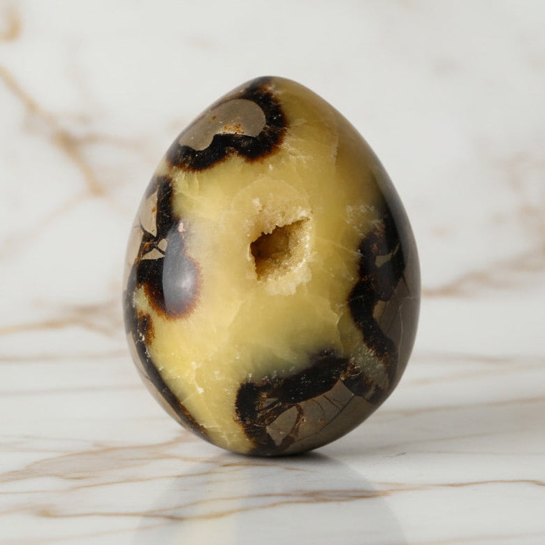 Septarian Ei – Kraftvolles Kristallobjekt CrystalScents