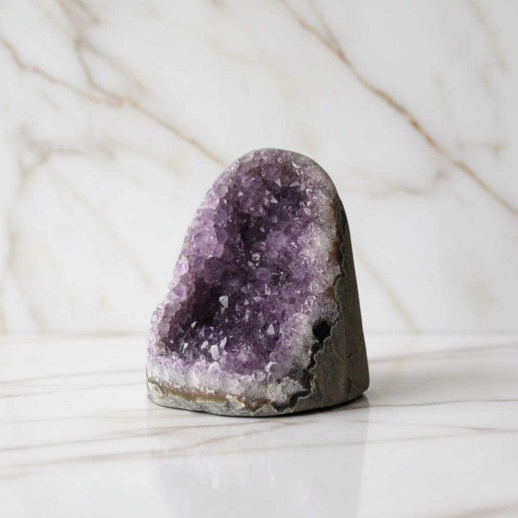 Große Amethystdruse – Majestätisches Naturkunstwerk CrystalScents