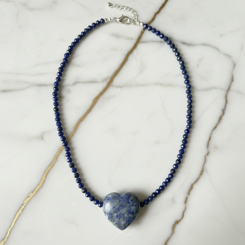 Lapislazuli Herz Halskette - Gelassenheit & Intuition CrystalScents