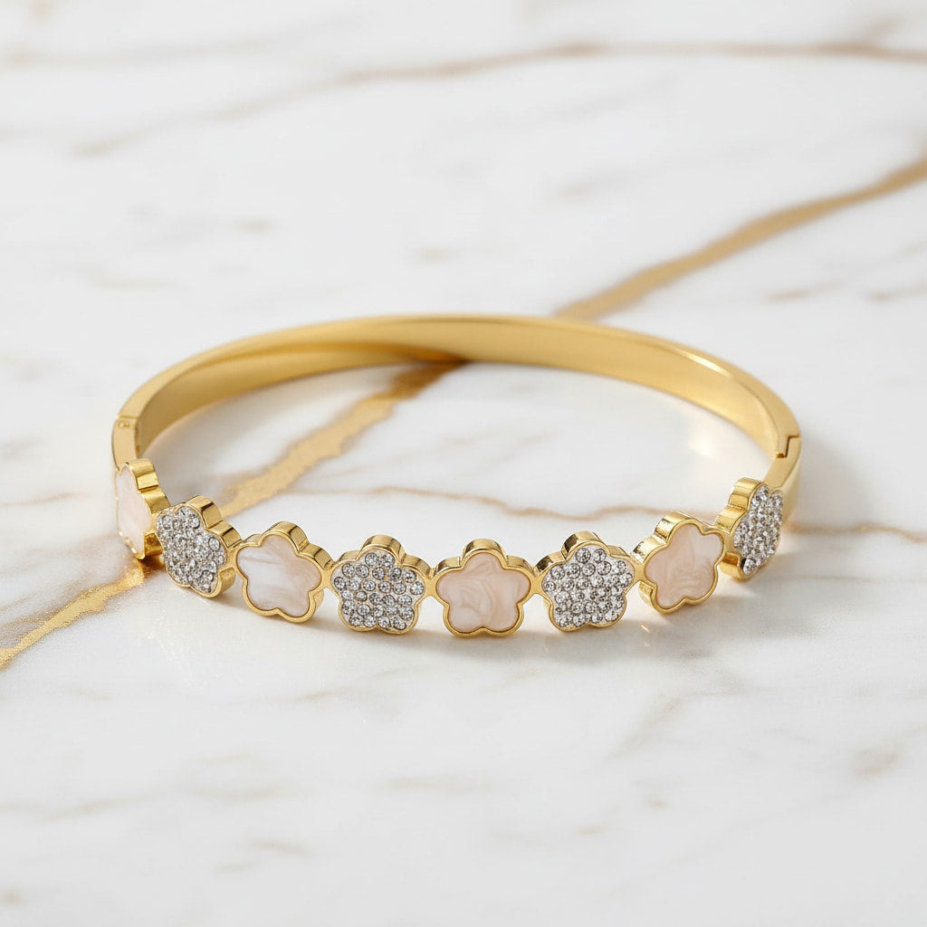 Armband in Gold - Glitzernde Blütenmotive CrystalScents