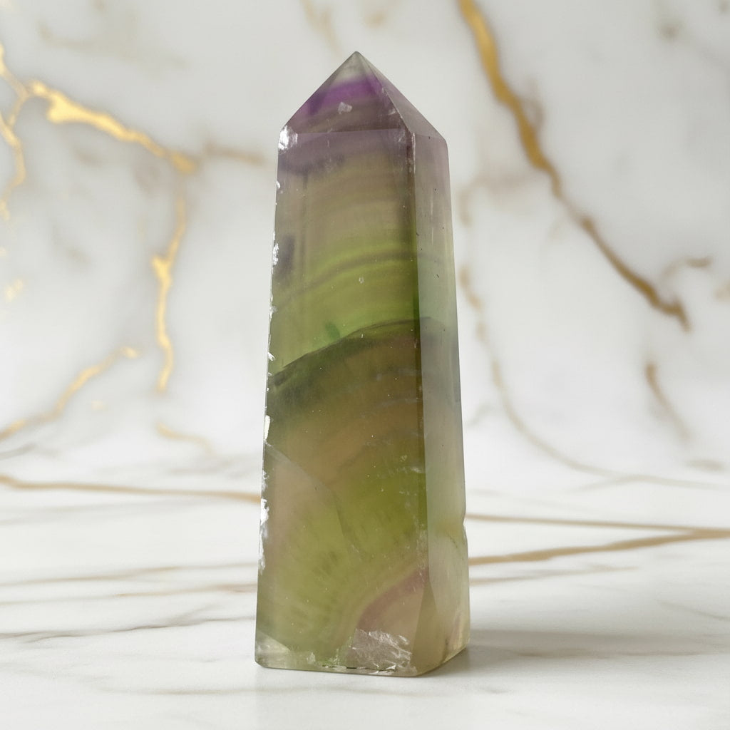 Fluorit Obelisk – Intensive Farbtöne