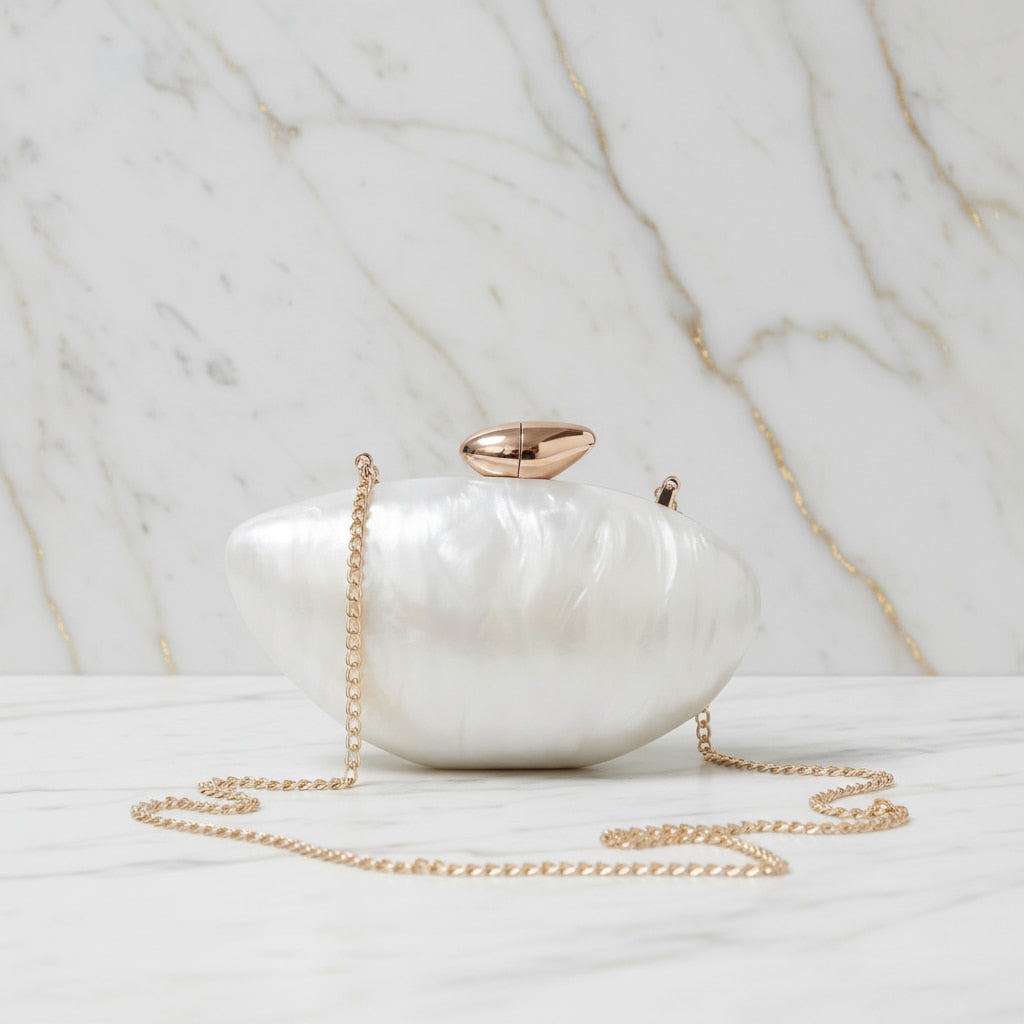 Clutch in weißem Perlmutt – mit zartem Glanz CrystalScents