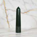 Goldfluss Obelisk Grün – Funkelnde Energie & Eleganz CrystalScents