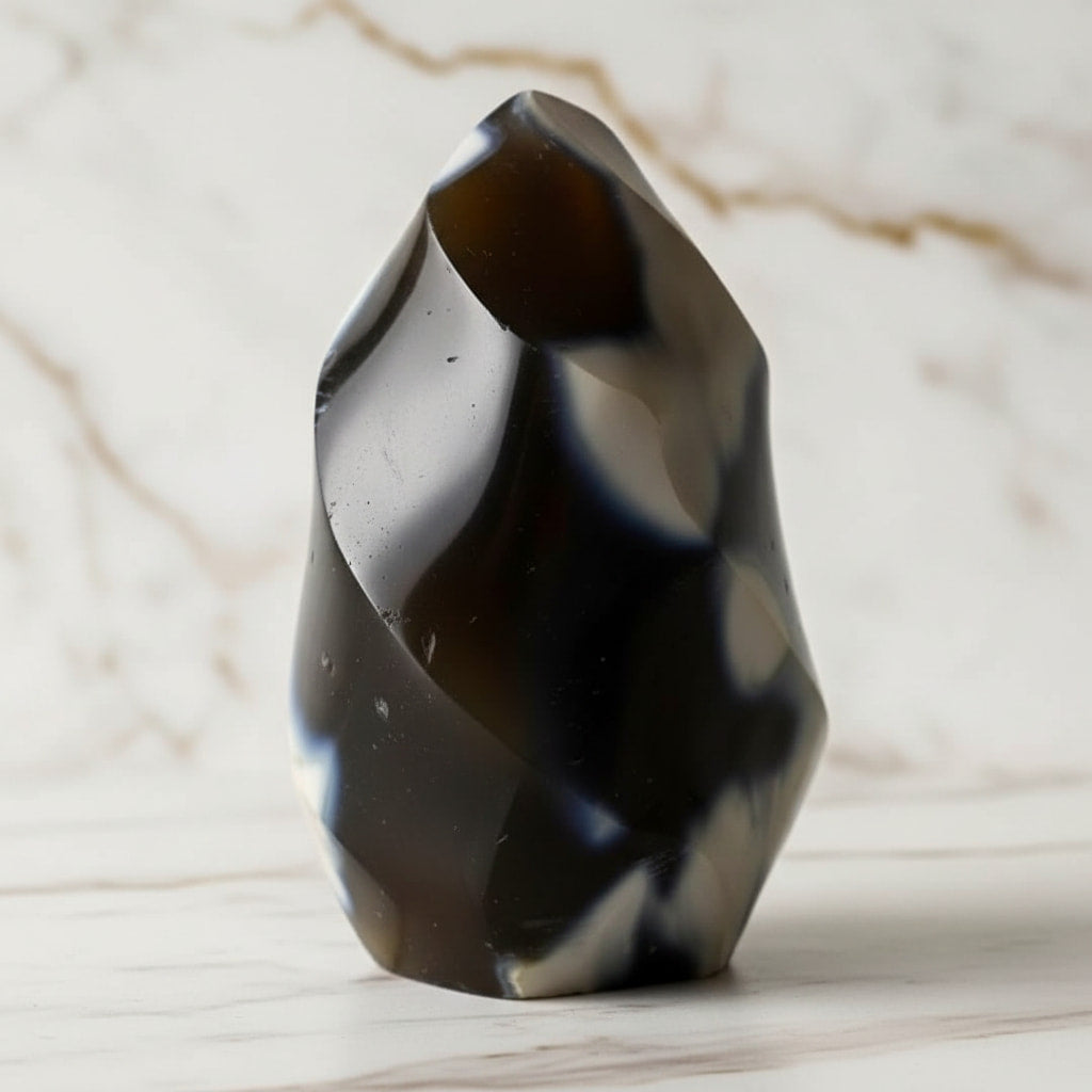 Achat Flamme Schwarz-Weiß – Ausdrucksstarkes Edelsteinobjekt CrystalScents