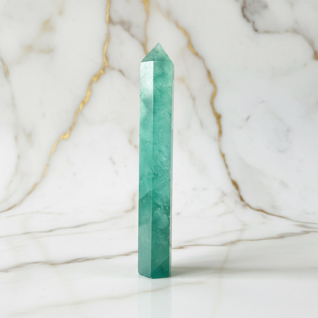 Fluorit Obelisk – Strahlendes Statement