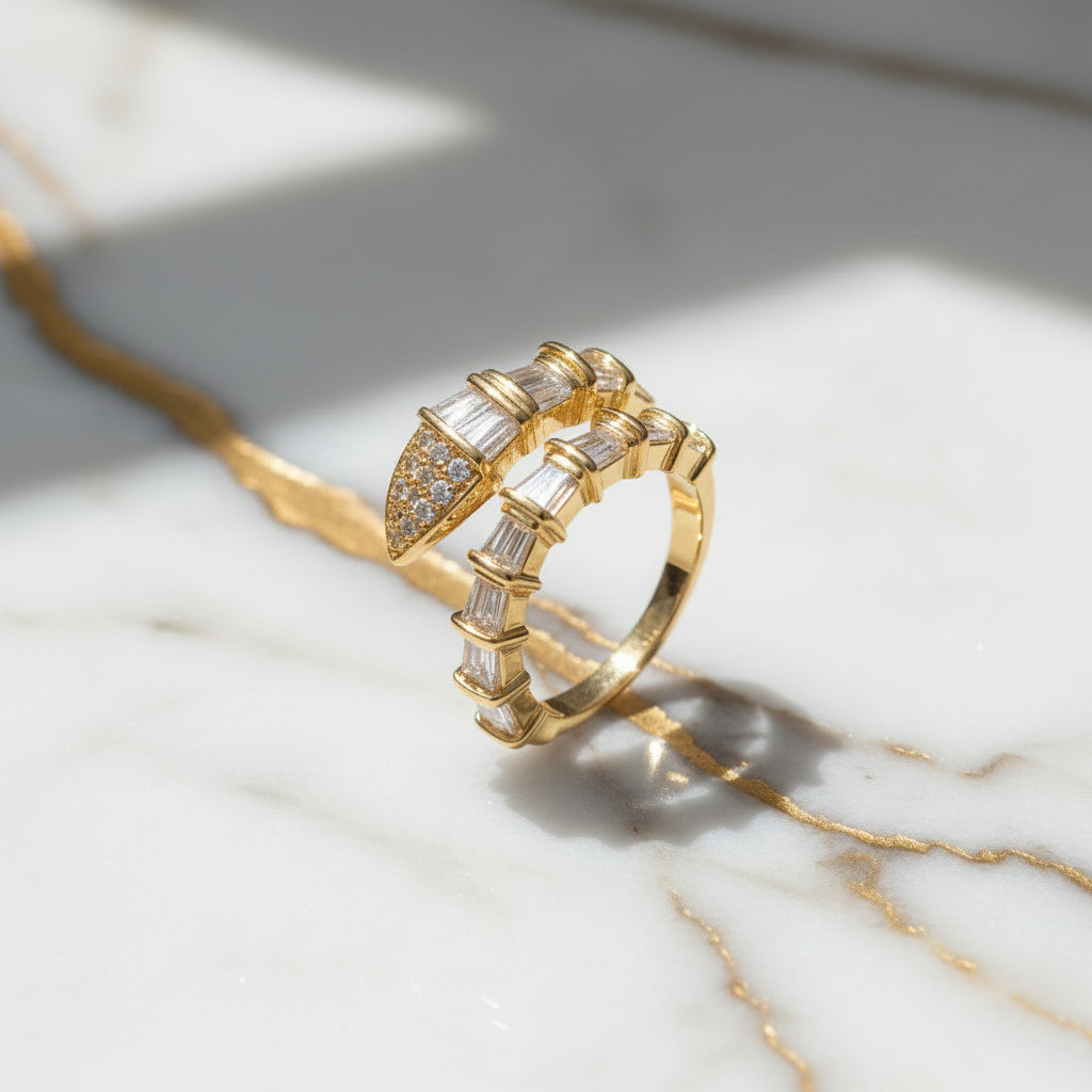 Ring in Gold mit offenem Gürtel-Design CrystalScents