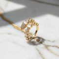 Ring in Gold mit offenem Gürtel-Design CrystalScents
