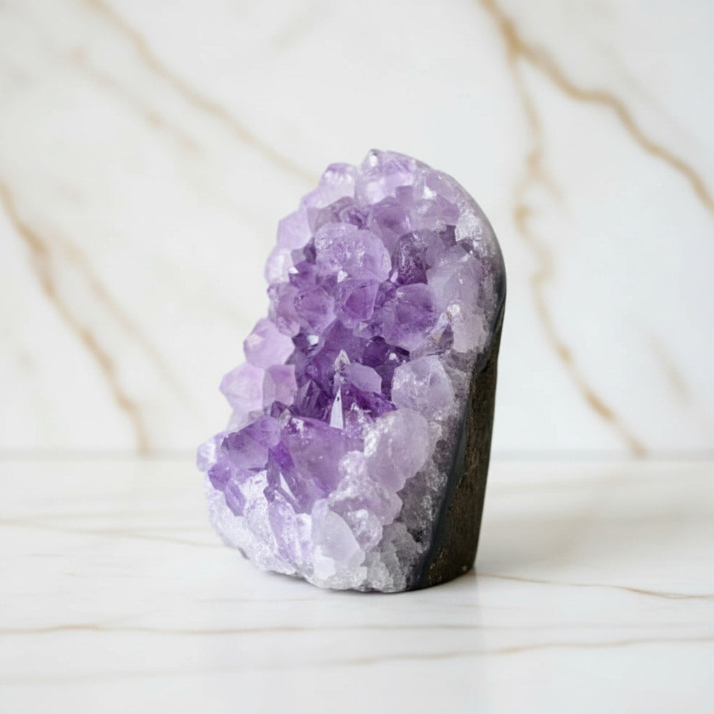 Amethystdruse mit Glitzerkristallen – Edler Blickfang CrystalScents
