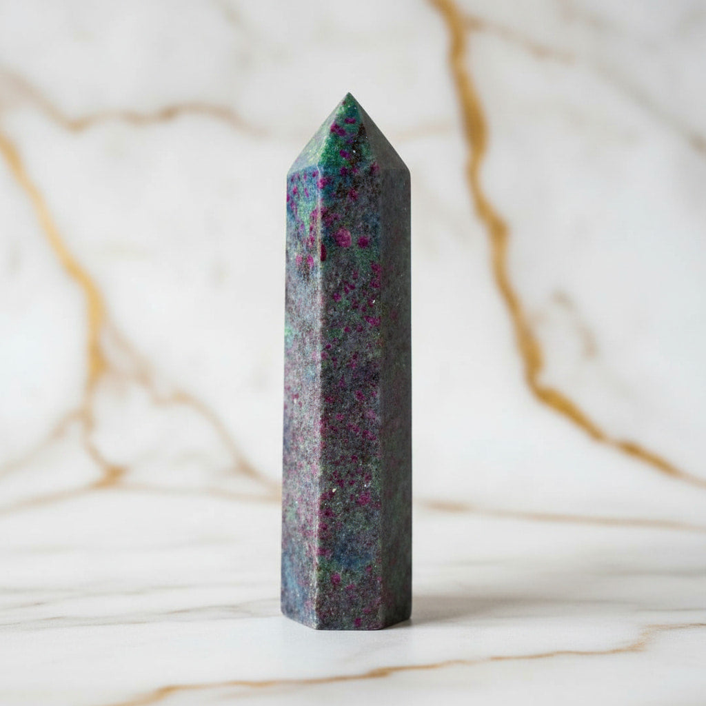 Cyanit Obelisk – Fokus & Kommunikation JETZT sichern CrystalScents