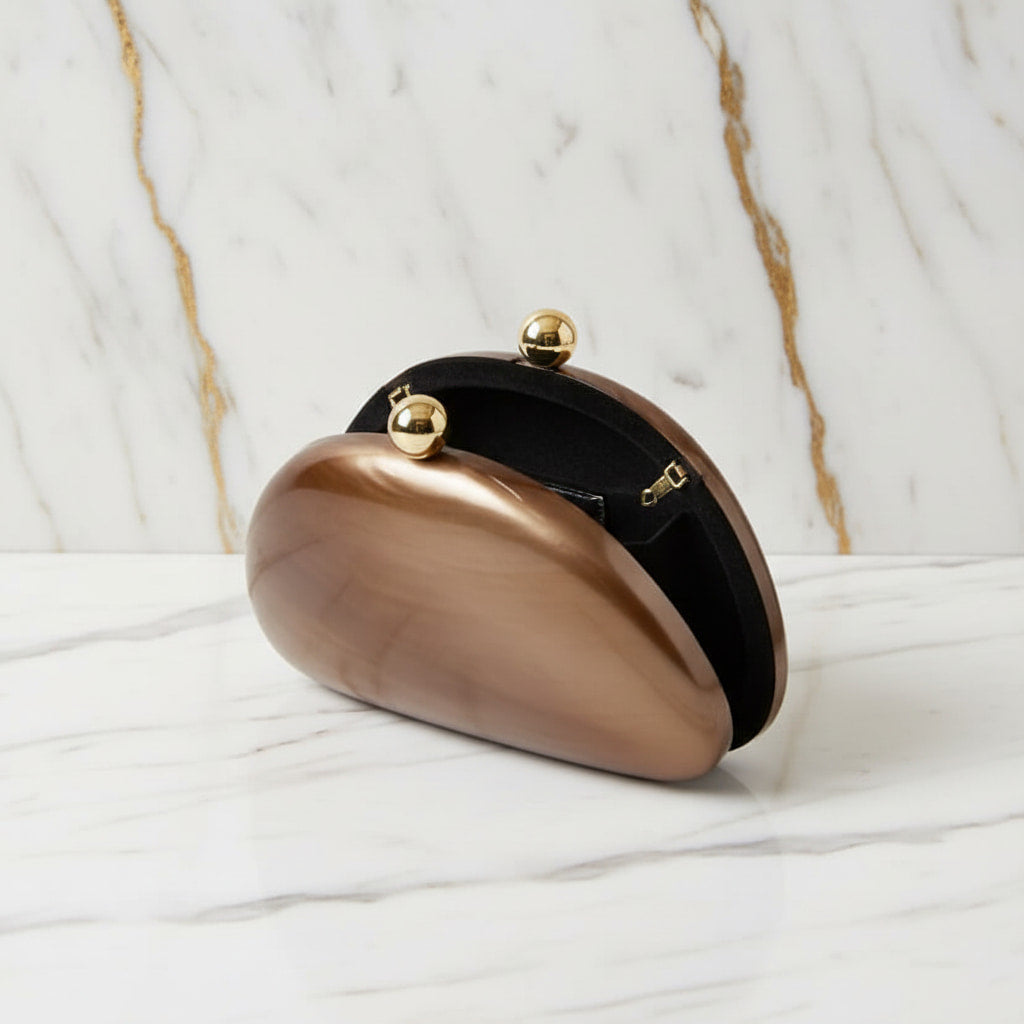 Clutch Perlmutt Braun – Highlight für festliche Looks CrystalScents