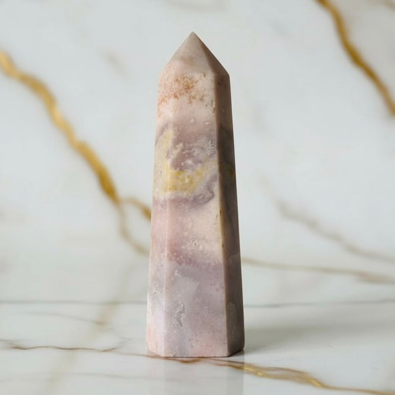 Amethyst Obelisk – Rosa Kristall für Harmonie & Raumenergie CrystalScents