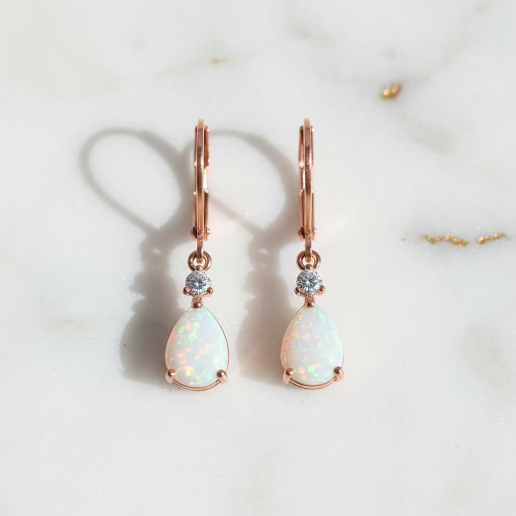 Opal Ohrringe Roségold – Licht & Leichtigkeit CrystalScents