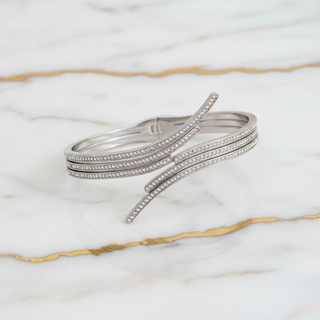 Armband Silber – Eleganter Schwung für stilvolle Akzente CrystalScents