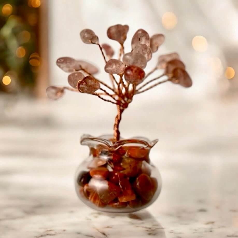 Mini Erdbeerquarz Baum in Topf - Für mehr positive Energie