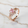 Ring Diadem – Rosafarbenes Funkeln für charmante Eleganz CrystalScents