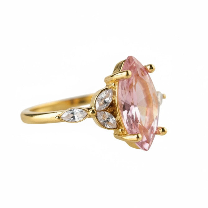 Ring in Gold mit rosanem Funkeln CrystalScents