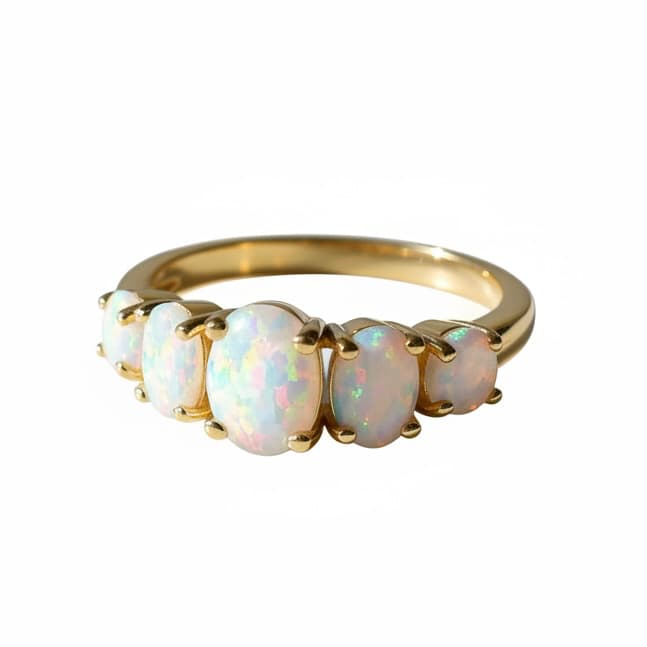 Ring mit fünf Opalen – elegantes Schmuckstück voller Farbspiel CrystalScents